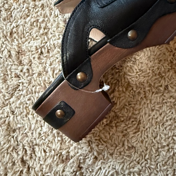 Eric Michael Women’s Black Leather Clogs Size 9 - Picture 4 of 5